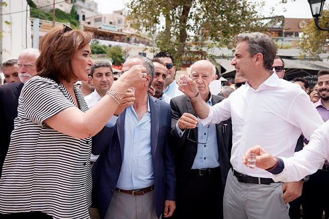 Дора - Кириакос: Давай, выпьем за здоровье греко-турецкого народа