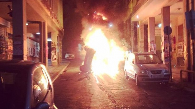 В Афинах анархисты устроили беспорядки. Обновлено