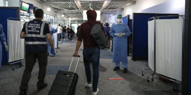 Греция ужесточила ограничения Covid для пассажиров международных рейсов