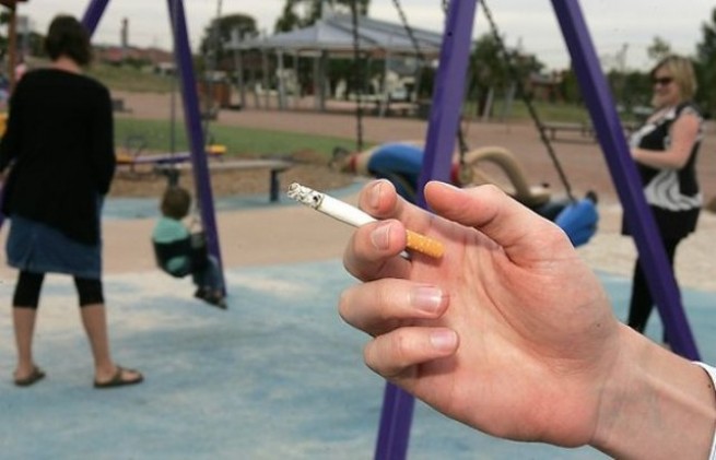 Запрет курения на детских площадках