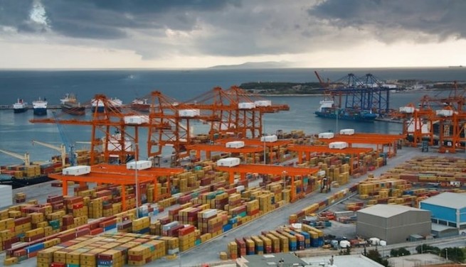 Греция: экспорт и импорт резко сократились в июне