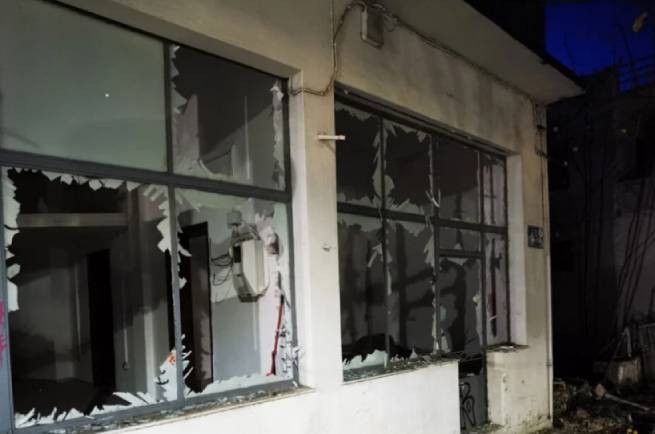 Мощный взрыв у фан-клуба Панатинаикоса в Маруси