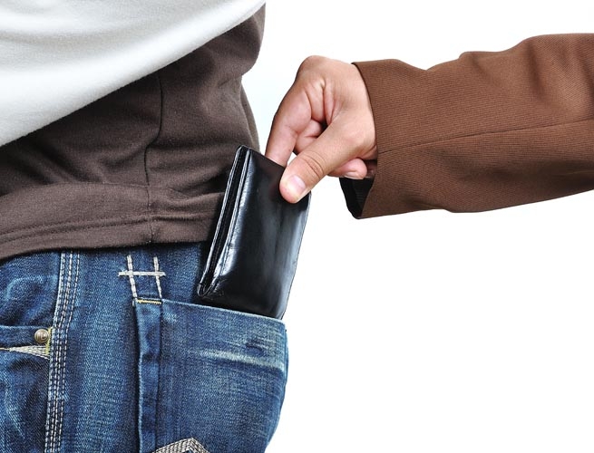 Beware of pickpockets or ''keep your pocket wider''