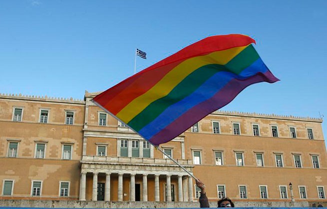 Греция присоединилась к осуждению венгерского закона против ЛГБТ
