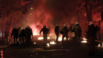 Полиция Греции &quot;залила&quot; слезоточивым газом район Эксархия