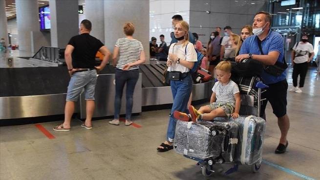Росcийским туристам советуют отказаться от посещения стран, которые ввели санкции против России