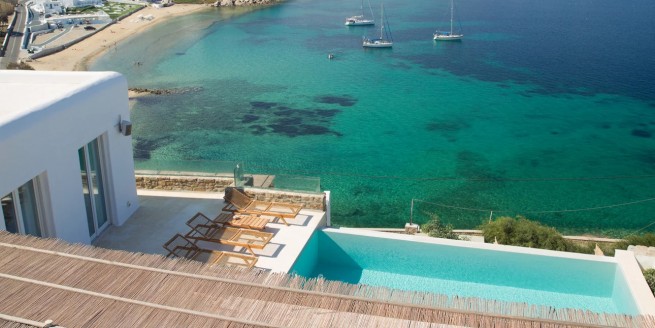 Греция: сколько стоит арендовать жилье с видом на море на несколько дней
