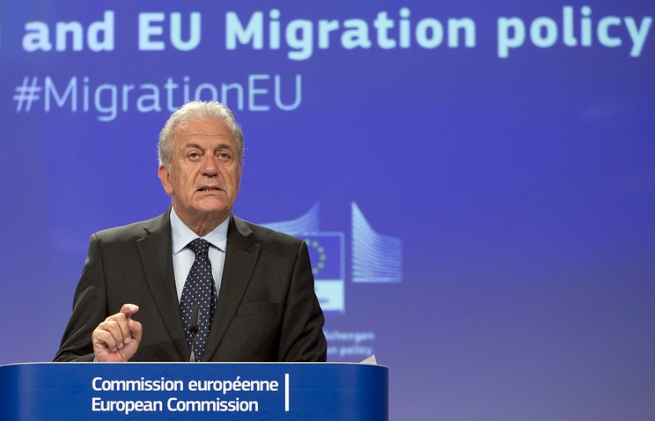 Еврокомиссия готова оказать финансовую помощь &quot;за прием беженцев&quot;