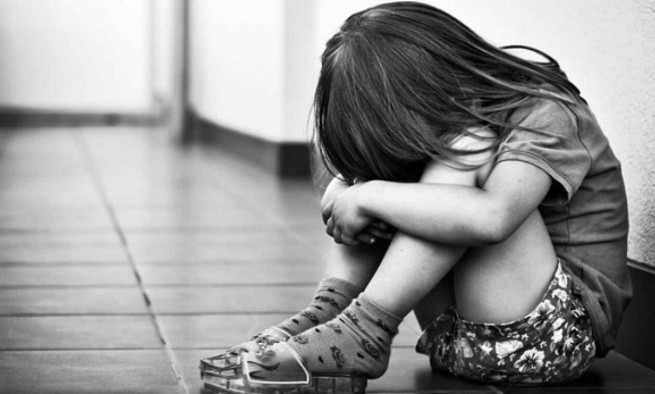 Калифея: голодная 8-летняя жертва домашнего насилия переночевала в полицейском участке