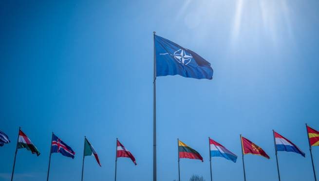 НАТО заявляет о получении права размещения сил в Восточной Европе
