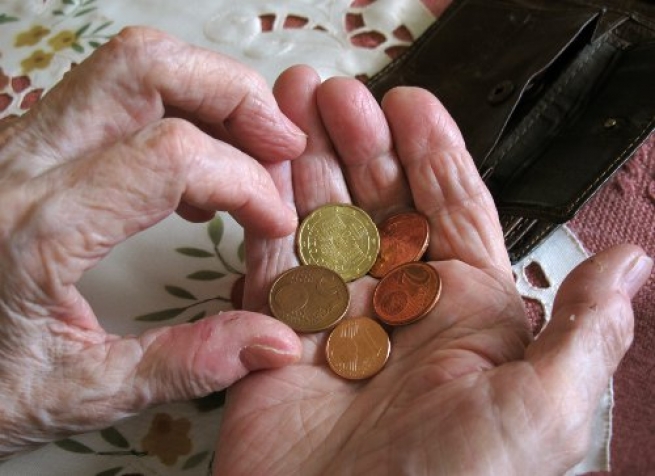 От рецессии к депрессии: как выживают греческие пенсионеры