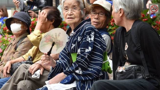 США помогли японским пенсионерам