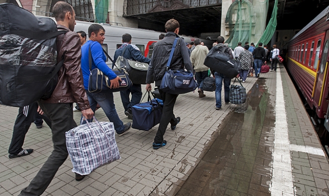 35% украинцев хотят эмигрировать... но не в Грецию