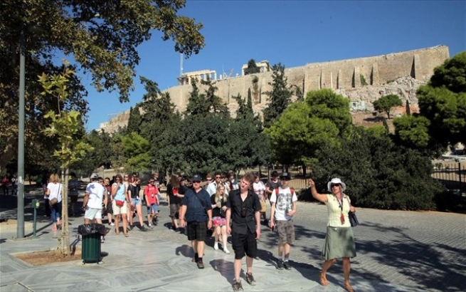 Афины приглашают на бесплатные экскурсии