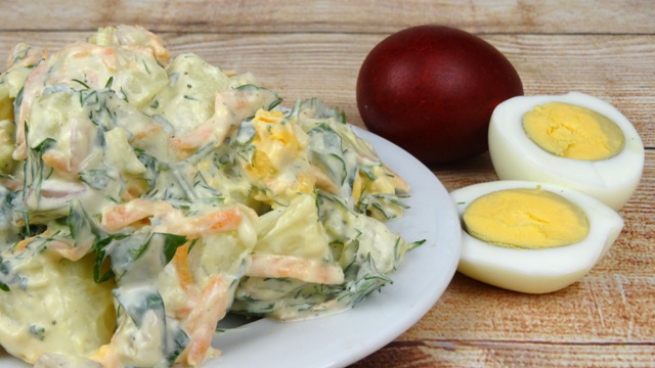 Витаминный салат из пасхальных  яиц за 20 минут