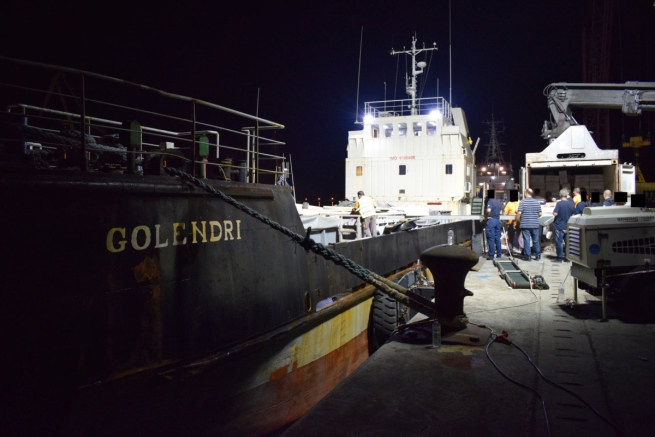 Супруга капитана судна GOLENDRI: греки под предлогом поиска контрабанды ограбили корабль