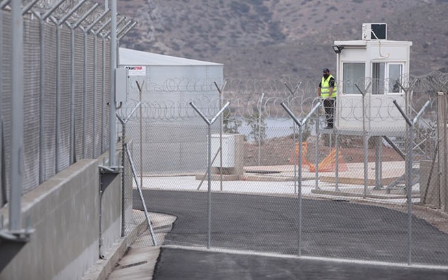 На Леросе и Косе открываются новые лагеря тюремного типа для мигрантов