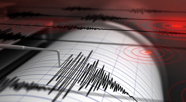 Шумное землетрясение в Фивах ощутили во многих районах Аттики