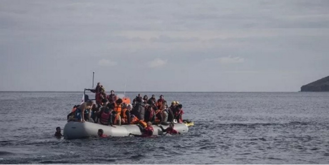 Фронтекс: апрельский поток беженцев снизился на 90% в Греции