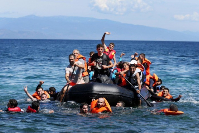 Более 330 мигрантов прибыли на греческие острова в понедельник