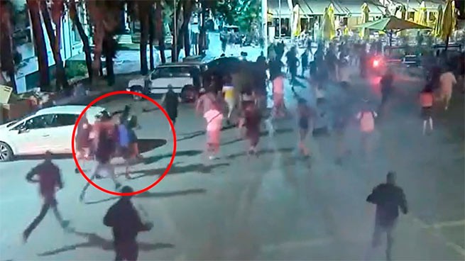 Видео-шок: хорваты битами беспощадно избили болельщика АЕК. Момент убийства М.Кацуриса