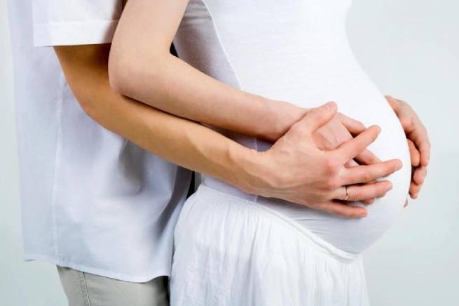 Израиль: шесть беременных женщин инфицированы новым штаммом коронавируса