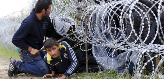 Греция выслала первую группу мигрантов в Турцию, в ответ мигранты начали разбегаться кто куда