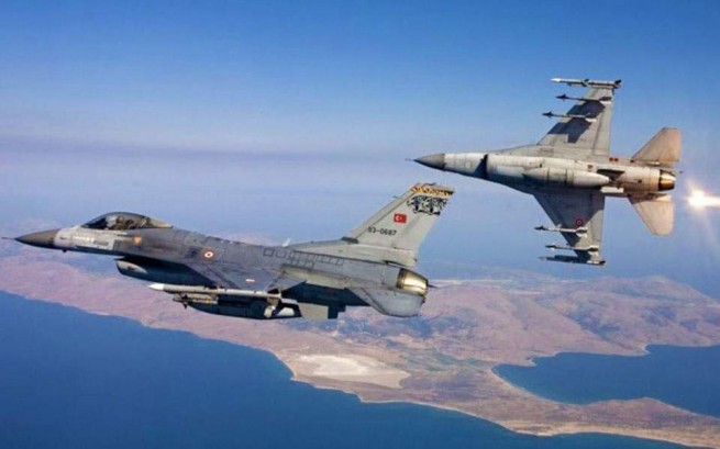 Турецкие самолеты снова нарушают воздушное пространство Греции в Эгейском море