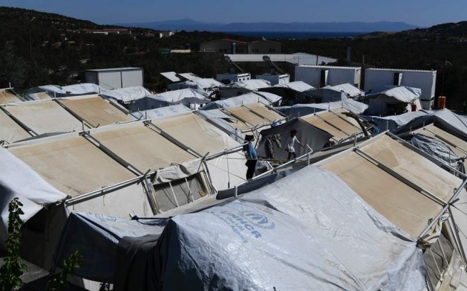 США выделили помощь Греции для борьбы с Covid-19 в лагерях беженцев
