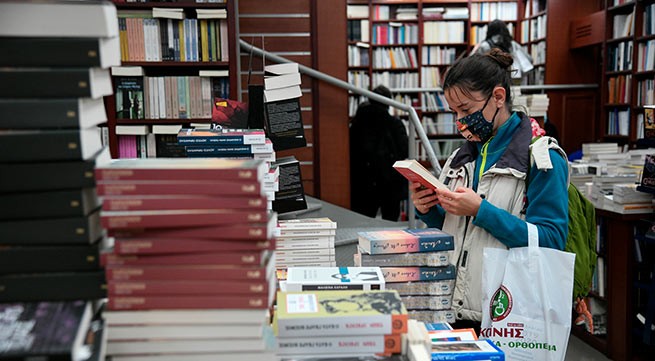 Исследование: 35% греков не прочли за год ни одной книги