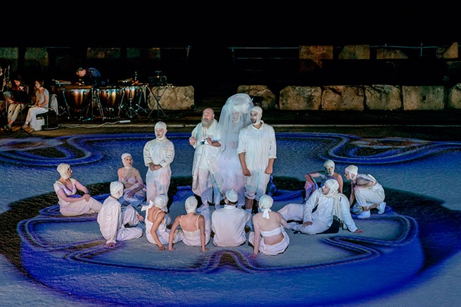 «Мир» Аристофана в исполнении Национального театра в Иродио 4 и 5 сентября после аншлага в Эпидавре.