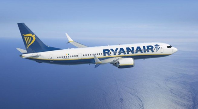 Ryanair приостанавливает выполнение авиарейсов из Афин в Салоники, Ханья, Родос и Миконос
