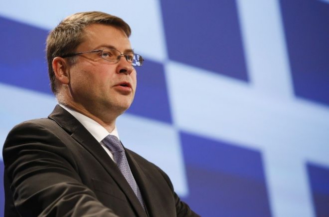 Valdis Dombrovskis - Tramo de 800 millones aprobado para Grecia
