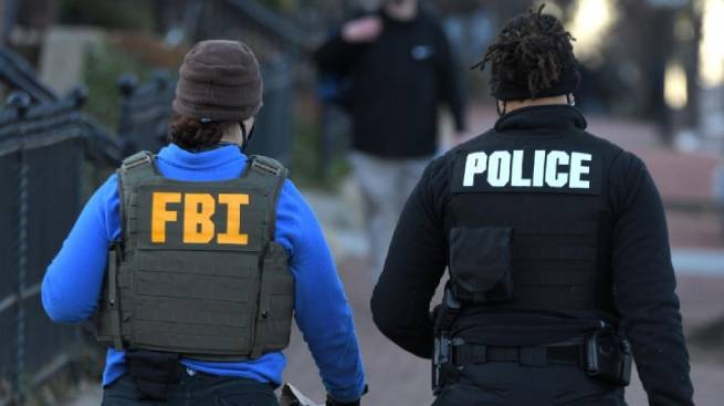 ФБР арестовало двух китайских агентов в Нью-Йорке, обвинения предъявлены десяткам людей