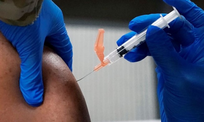 Более 1 миллиона евро пожертвовал Фонд Онассиса для национальной кампании вакцинации