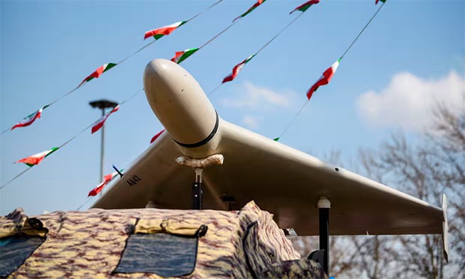 The Guardian: Η Ουκρανία ζητά από τη Δύση πυραύλους για να επιτεθεί στο Ιράν και τη Συρία