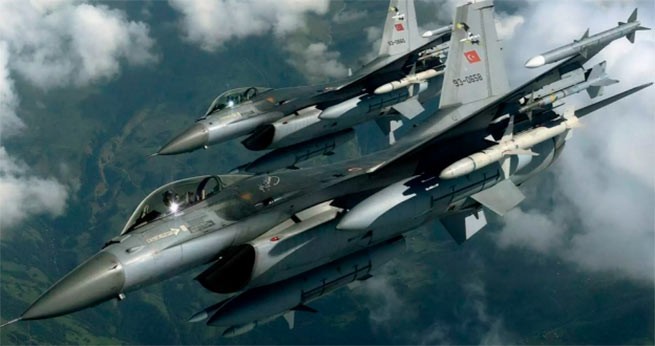 США одобрили программу модернизации турецких F-16