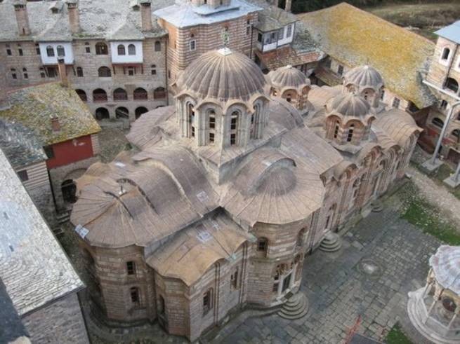 Cербский православный монастырь Хиландар на Афоне закрыт для паломников