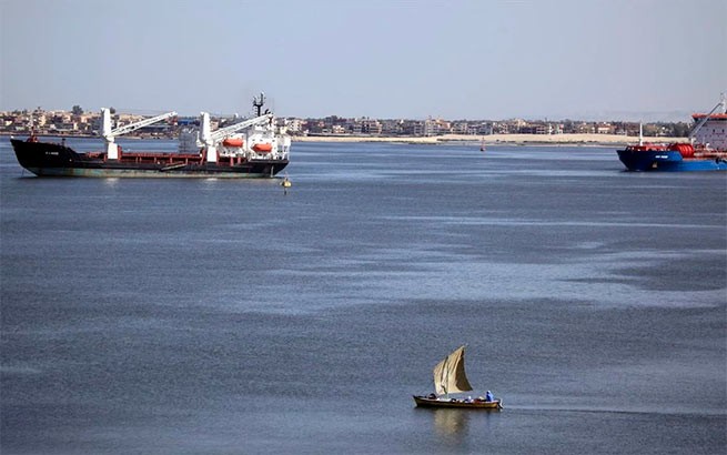 Египет: доходы Суэцкого канала сократились почти вдвое в январе из-за атак хуситов
