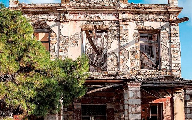 Жители Сироса стремятся спасти архитектурное наследие острова