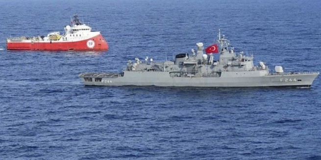ВМС Турции прогнало израильское научное судно, находившееся в водах Кипра, но...
