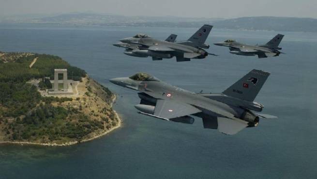 Турция не будет участвовать в учениях НАТО