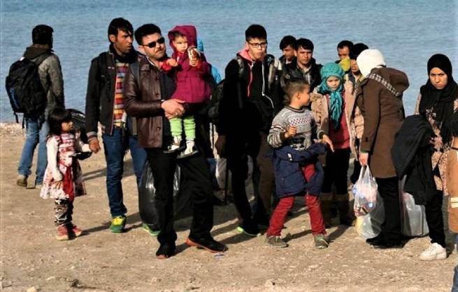 На территории Греции обнаружены 40 нелегальных мигрантов, они задержаны