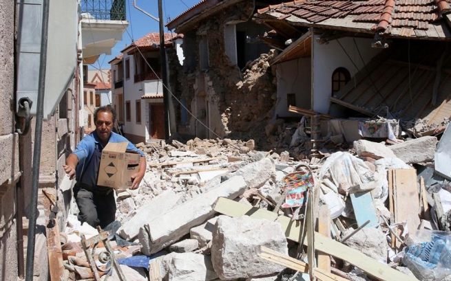Мицотакис призывает освободить от ENFIA жертв землетрясения