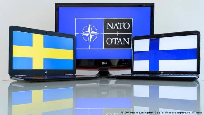 Швеция и Финляндия вместе идут в НАТО