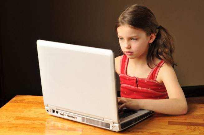 Европол: родители, будьте осторожны — возросла активность педофилов в интернете