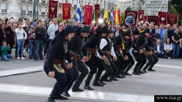 Понтийский танец Пиррихиос в честь греков – жертв Геноцида (видео)