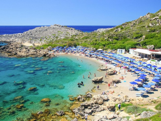 Греция: новый закон позволит иметь частные пляжи для отелей