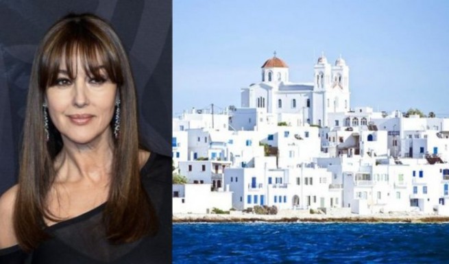 Моника Беллуччи наслаждается отдыхом на греческом Паросе