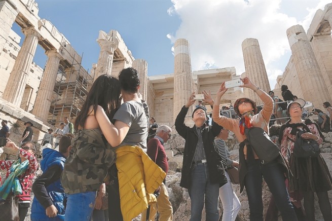 Пасхальные каникулы: туристы заполонили Афины